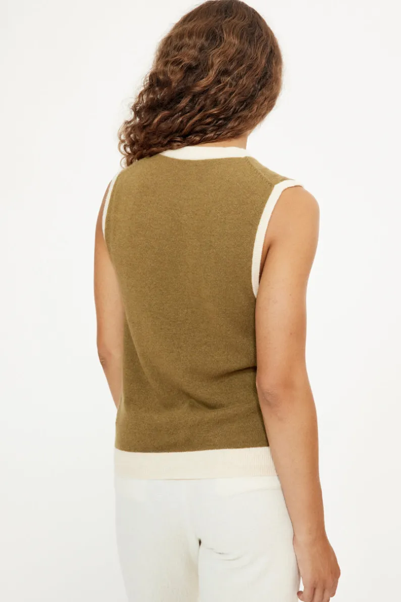 Musier Paris pull nicely
