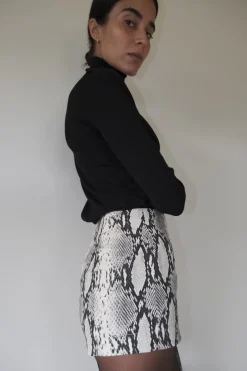 Musier Paris short imprimé python leana
